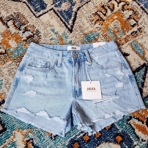 NWT Lulus high rise shorts XS - Picture 5 of 8